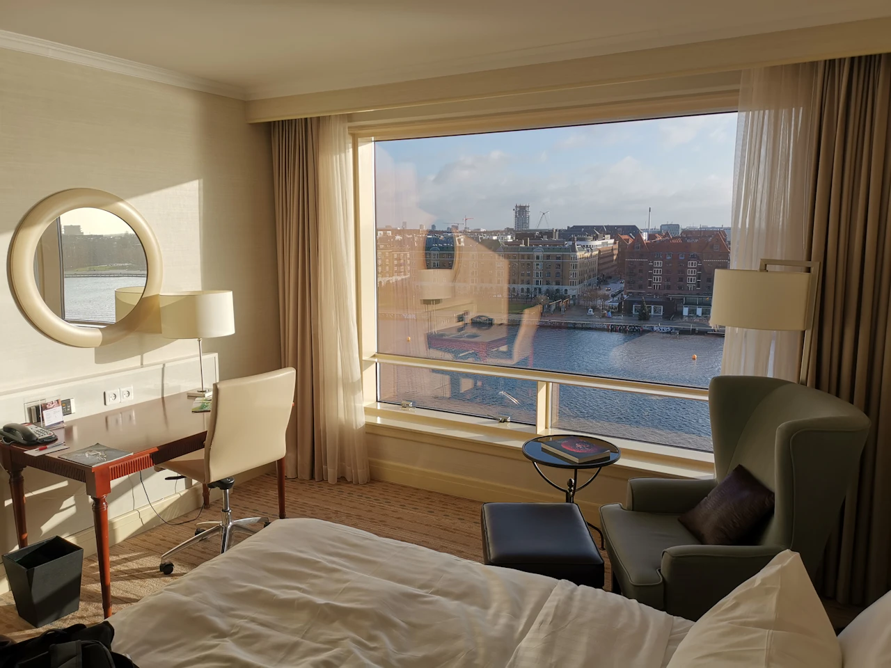 Additional photo of Furnished 1-Bed on the Harbourfront with Lake Views
