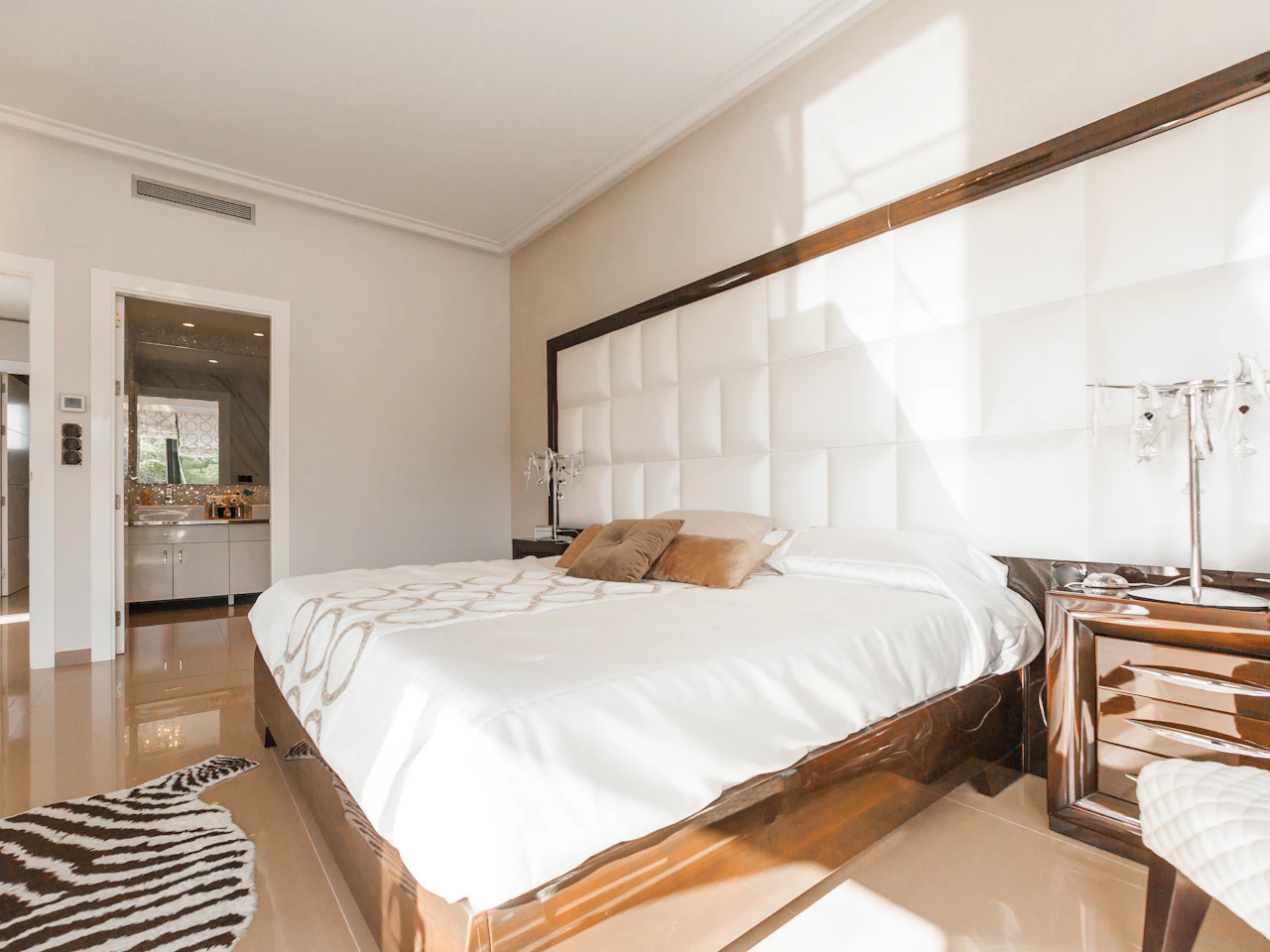 Additional photo of Bright 1-Bed Apartment in The Annex