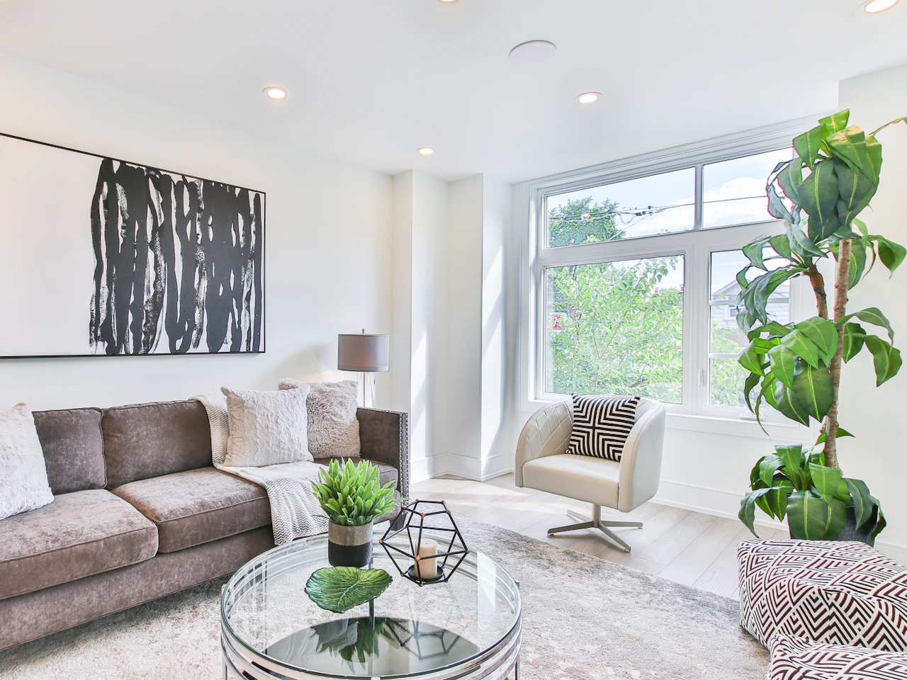 Additional photo of Renovated 3-Bed Townhouse in North York